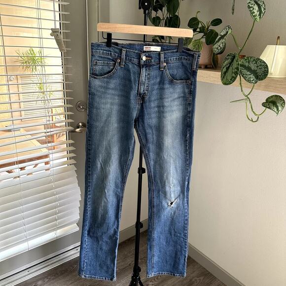 Levi Strauss Signature Bootcut Jeans Women 32x33 Medium Blue Distressed - Picture 1 of 11